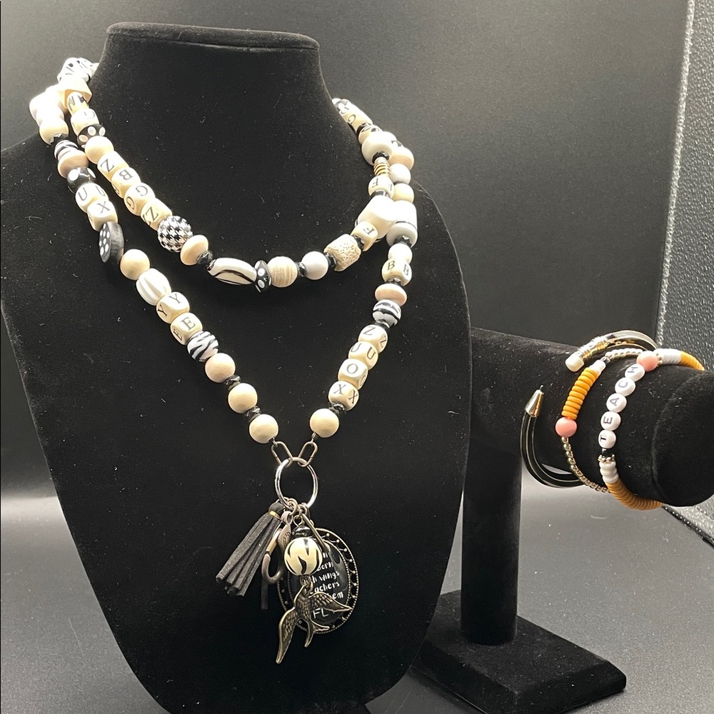 Plunder Design Teacher Bundle ✏️ Beaded Lanyard Necklace and 2 Bracelets NWOT